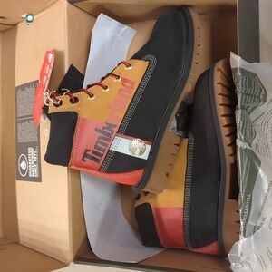 Girl's (Juniors) Timberland Boots **New in Box**
